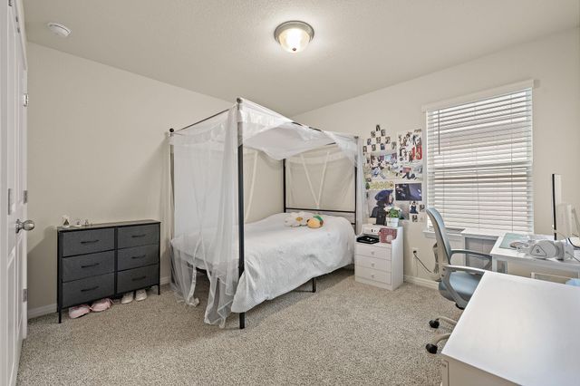 129 Greenway LN, Georgetown, TX 78628