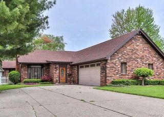 23211 Glenbrook Street, Saint Clair Shores, MI 48082