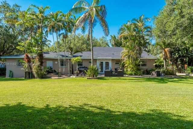 14011 SW 21st St, Davie, FL 33325