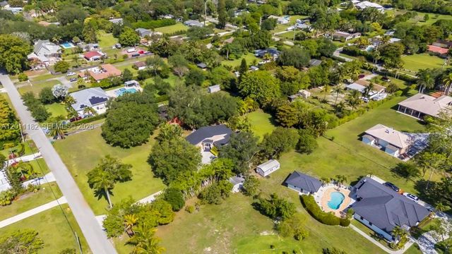 14011 SW 21st St, Davie, FL 33325