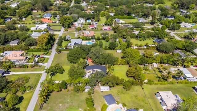 14011 SW 21st St, Davie, FL 33325