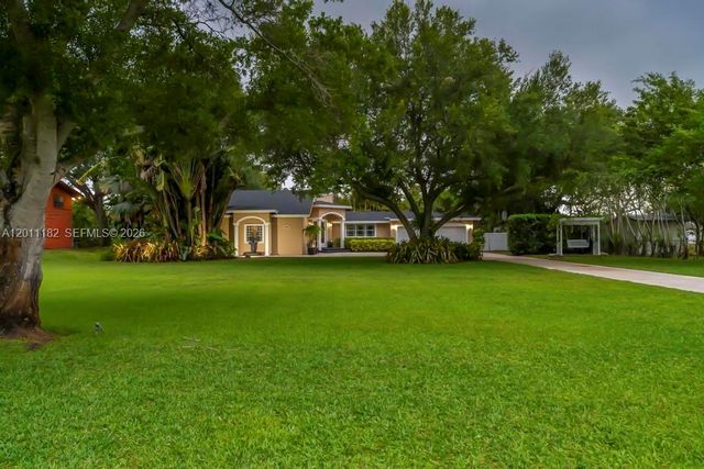14011 SW 21st St, Davie, FL 33325