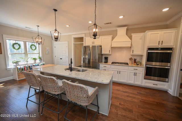 3758 Madison Ridge, Hernando, MS 38632