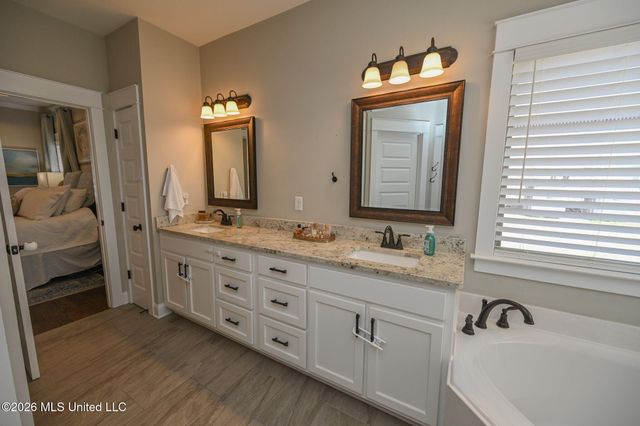 3758 Madison Ridge, Hernando, MS 38632