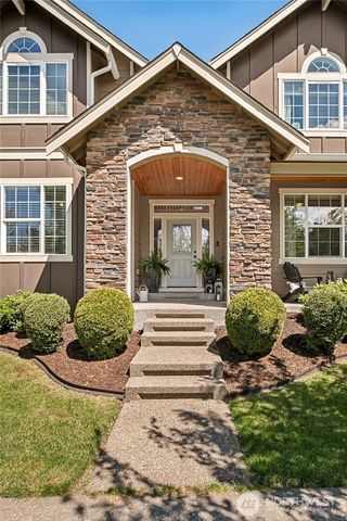 1670 Eagles Nest Place SE, North Bend, WA 98045