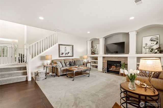 1670 Eagles Nest Place SE, North Bend, WA 98045