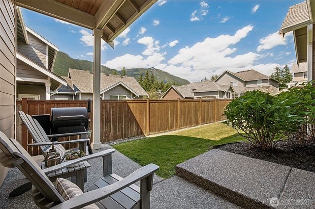 1670 Eagles Nest Place SE, North Bend, WA 98045