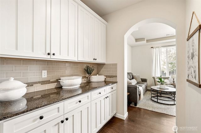 1670 Eagles Nest Place SE, North Bend, WA 98045