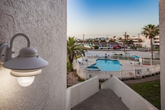 14401 Commodores Dr 200, Corpus Christi, TX 78418