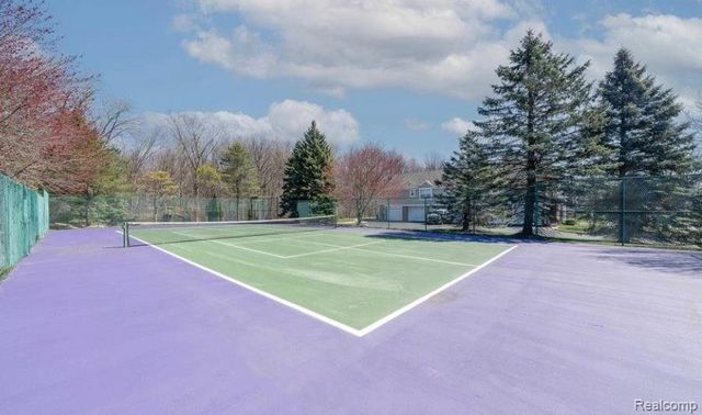 4043 Berkshire Drive, Sterling Heights, MI 48314