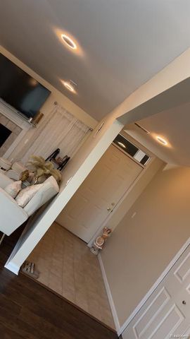 4043 Berkshire Drive, Sterling Heights, MI 48314