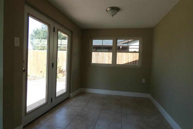 7010 NW Kingsbury, Lawton, OK 73505