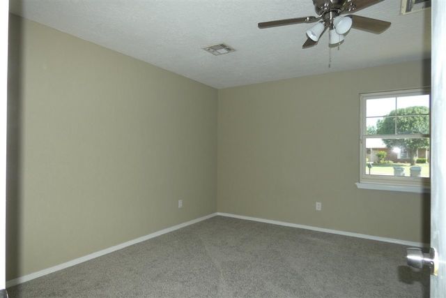 7010 NW Kingsbury, Lawton, OK 73505