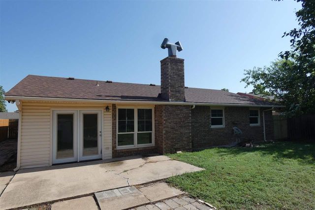 7010 NW Kingsbury, Lawton, OK 73505