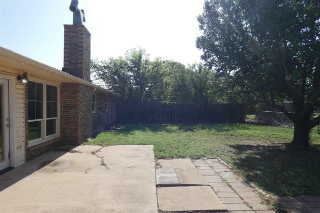 7010 NW Kingsbury, Lawton, OK 73505