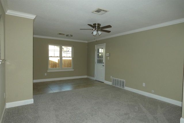 7010 NW Kingsbury, Lawton, OK 73505