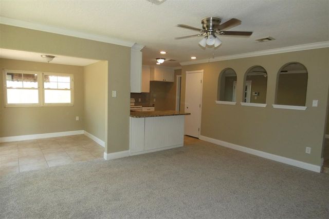 7010 NW Kingsbury, Lawton, OK 73505
