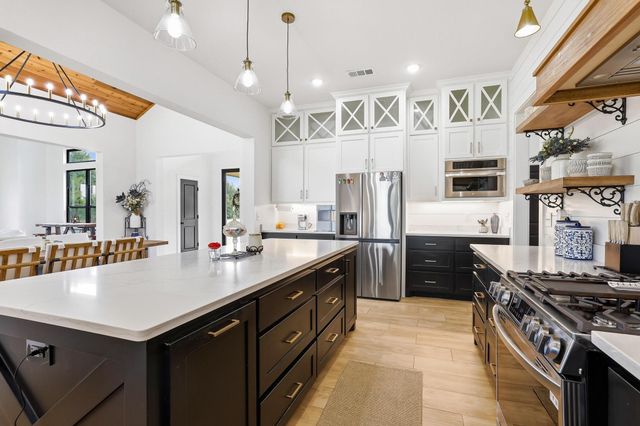 2889 County Road 114, Whitesboro, TX 76273