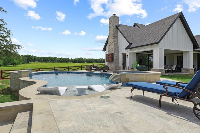 2889 County Road 114, Whitesboro, TX 76273