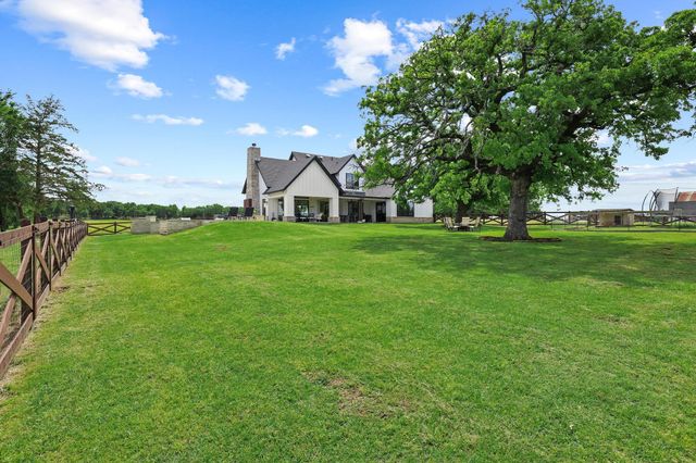 2889 County Road 114, Whitesboro, TX 76273