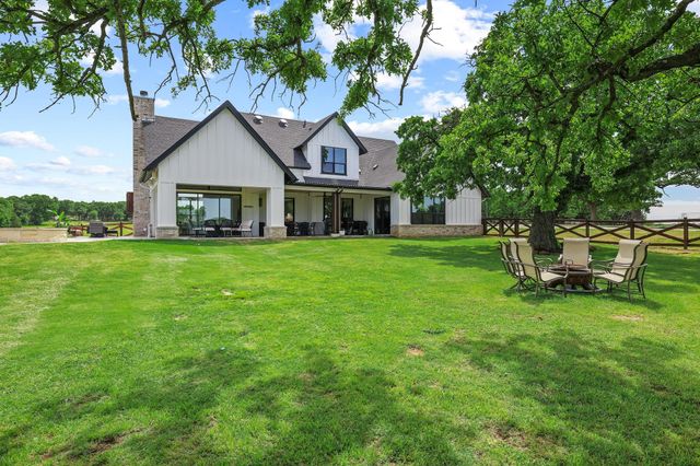 2889 County Road 114, Whitesboro, TX 76273