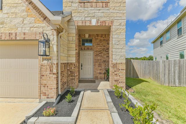 15203 Lake Powell Drive, Humble, TX 77396