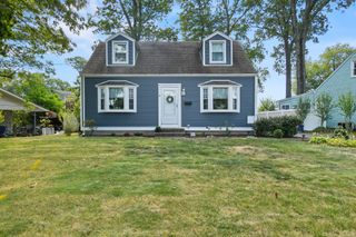 18 Birchcrest Drive, Southington, CT 06489