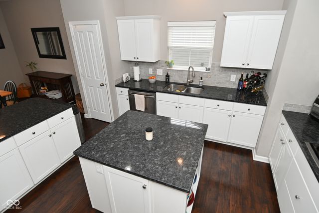 4068 Dovetree Drive, Danville, IN 46122