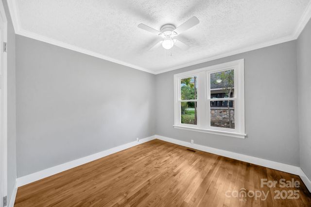 95 Whitmire Street, Brevard, NC 28712