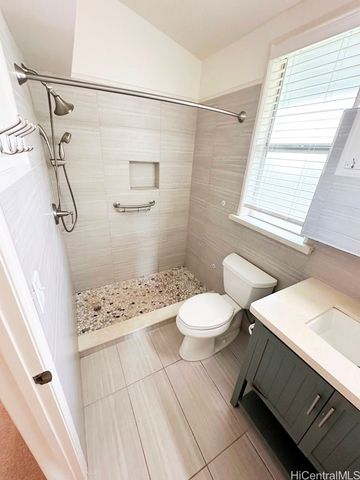 94-711 Lumiaina Street, Waipahu, HI 96797