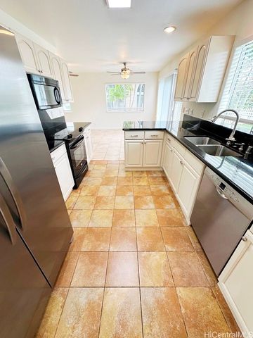 94-711 Lumiaina Street, Waipahu, HI 96797