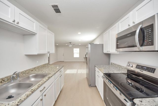 16124 Brettwood Lane, Splendora, TX 77372