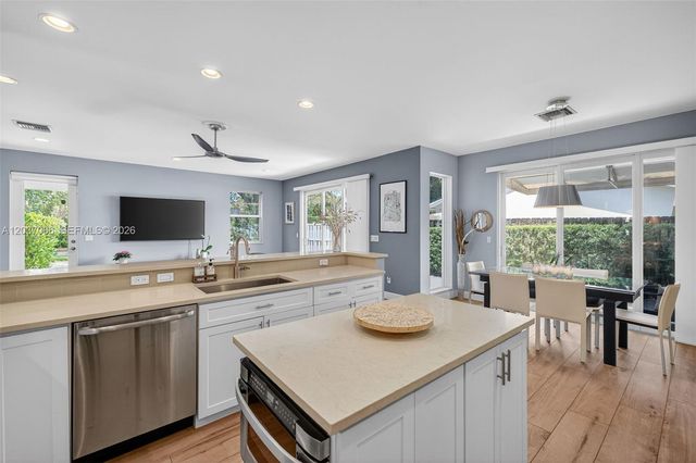 608 SW 15th St, Fort Lauderdale, FL 33315