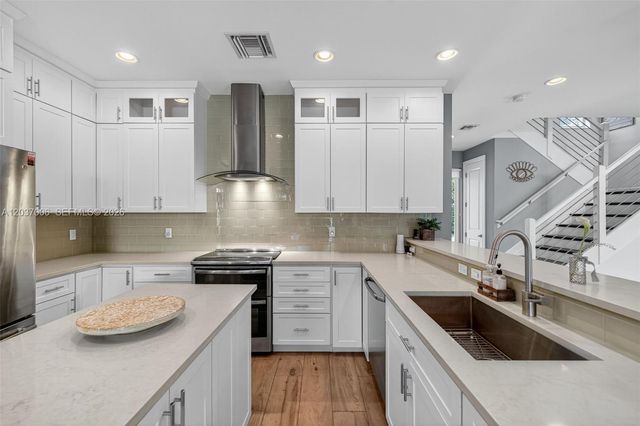 608 SW 15th St, Fort Lauderdale, FL 33315