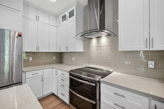 608 SW 15th St, Fort Lauderdale, FL 33315
