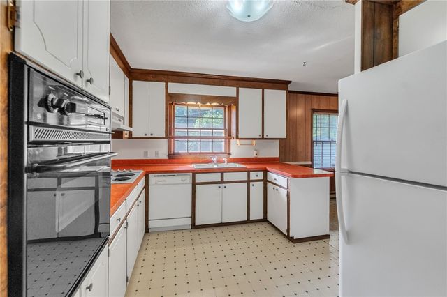 206 Green Forest Drive, Anderson, SC 29625