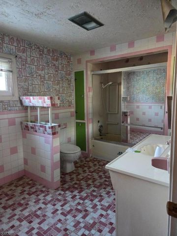 414 Main St, Keansburg Boro, NJ 07734