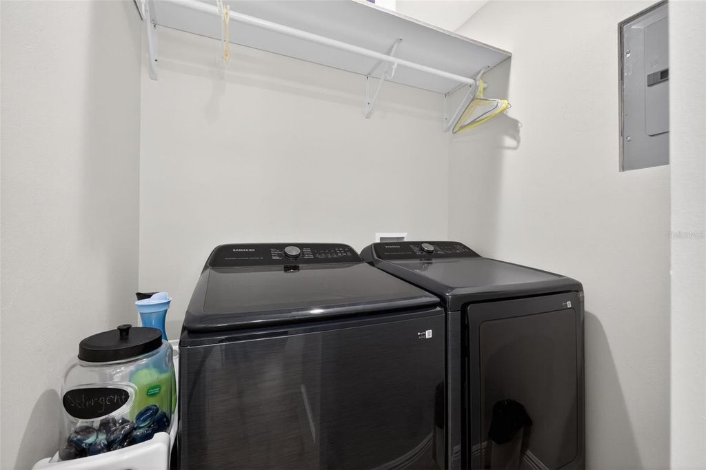 Image 17 of property listing at 4420 POMPANO DRIVE SE, St Petersburg, FL 33705