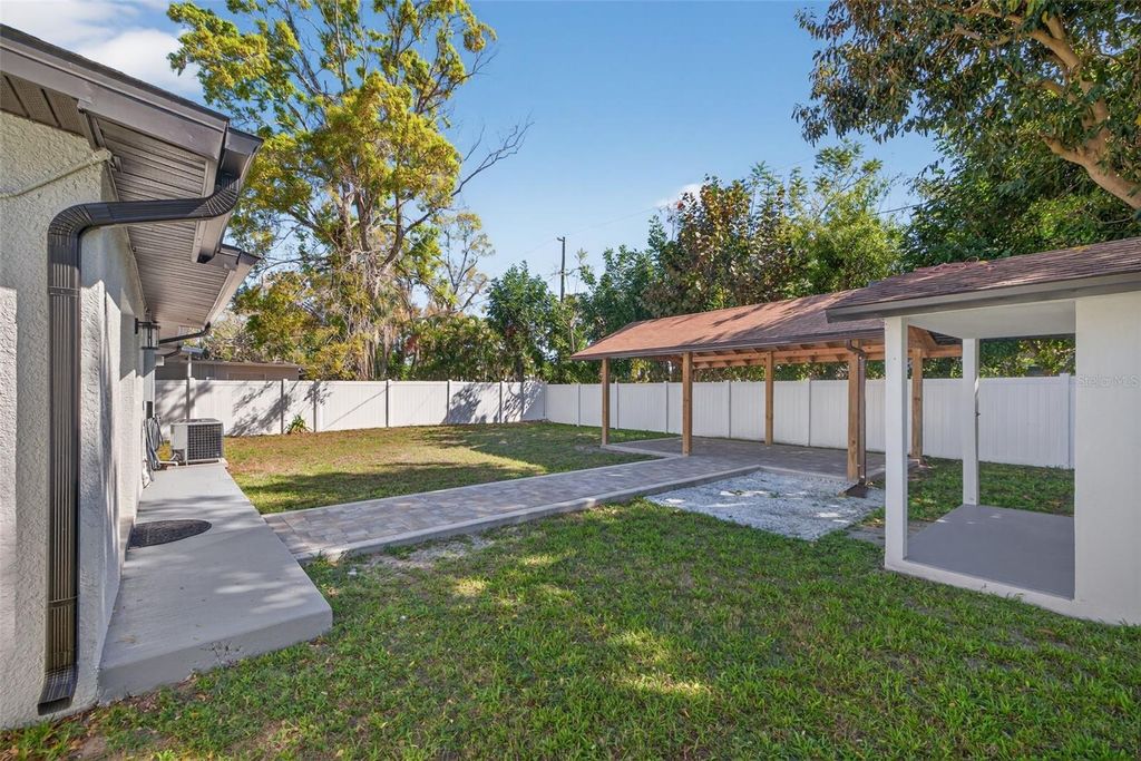 Image 18 of property listing at 4420 POMPANO DRIVE SE, St Petersburg, FL 33705