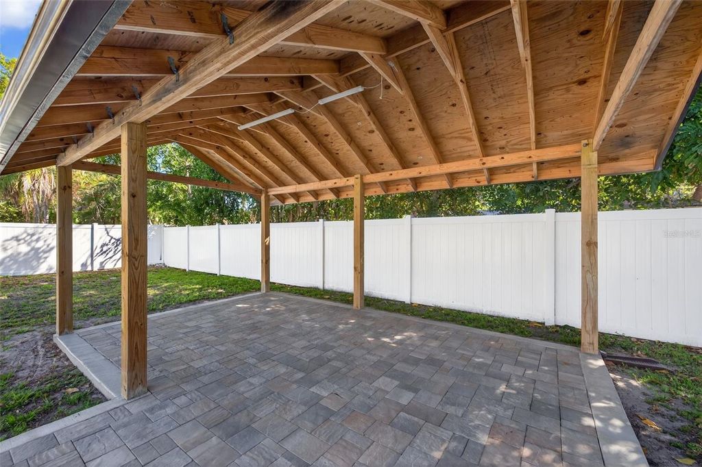 Image 19 of property listing at 4420 POMPANO DRIVE SE, St Petersburg, FL 33705