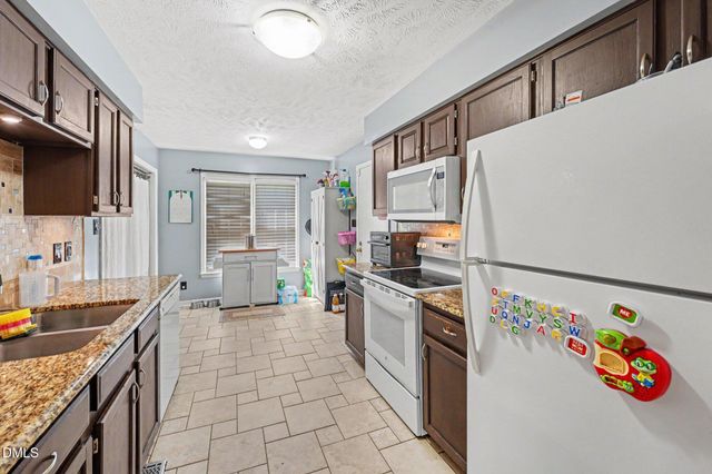 210 Spruce Pine Drive, Raeford, NC 28376