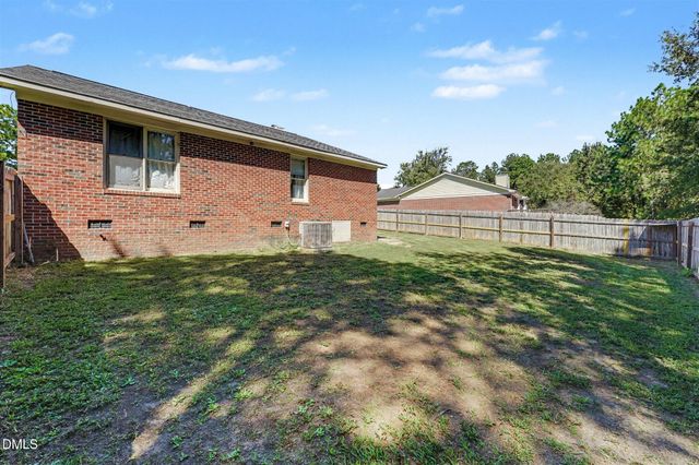 210 Spruce Pine Drive, Raeford, NC 28376