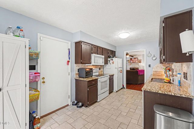 210 Spruce Pine Drive, Raeford, NC 28376