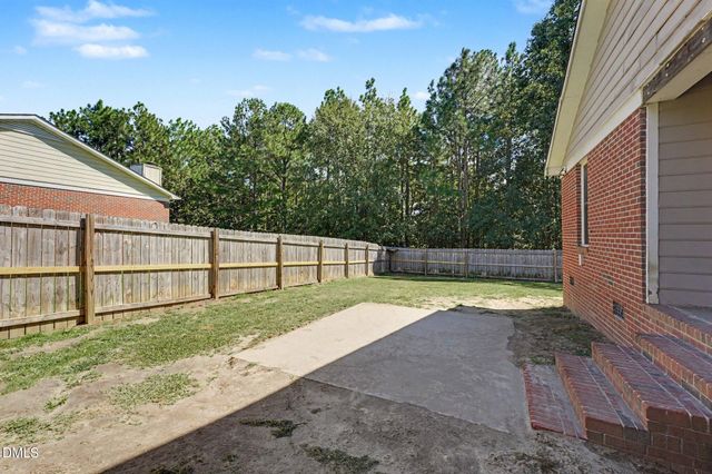 210 Spruce Pine Drive, Raeford, NC 28376