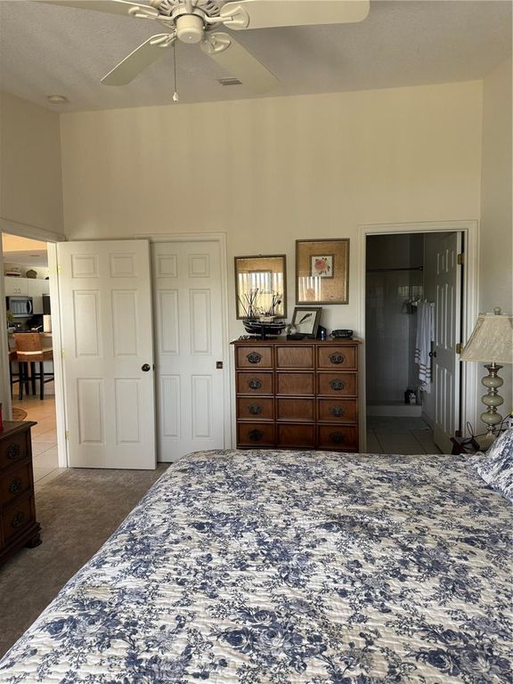 Image 10 of property listing at 101 NORMANDY WAY 204, Rotonda West, FL 33947