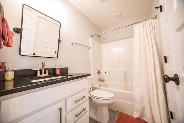 104 Ruby Dr, Hendersonville, TN 37075