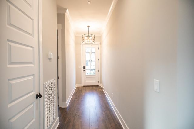 104 Ruby Dr, Hendersonville, TN 37075