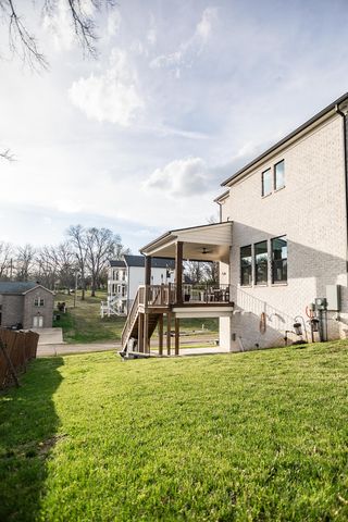 104 Ruby Dr, Hendersonville, TN 37075