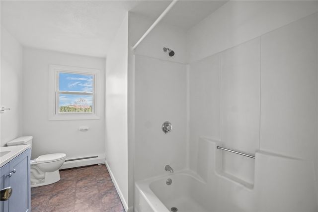 355 Bristol Ferry Road 1, Portsmouth, RI 02871