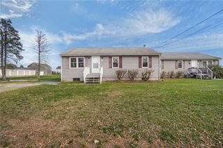 355 Bristol Ferry Road 1, Portsmouth, RI 02871